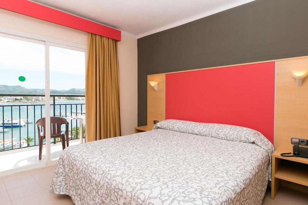 The Red Hotel By Ibiza Feeling - Adults Only Sant Antoni de Portmany Dış mekan fotoğraf
