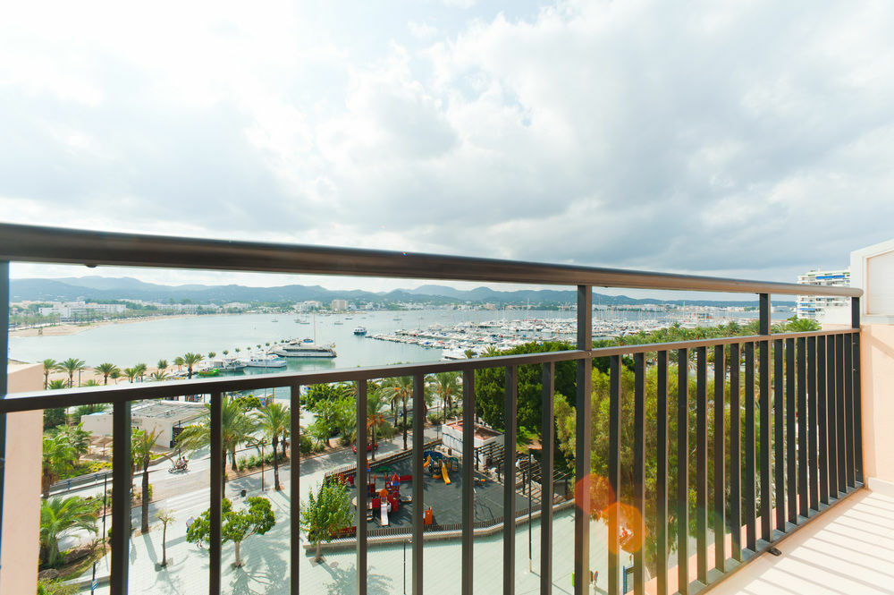 The Red Hotel By Ibiza Feeling - Adults Only Sant Antoni de Portmany Dış mekan fotoğraf