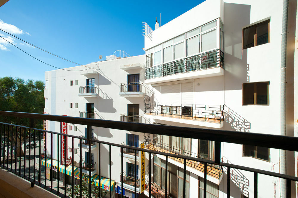 The Red Hotel By Ibiza Feeling - Adults Only Sant Antoni de Portmany Dış mekan fotoğraf